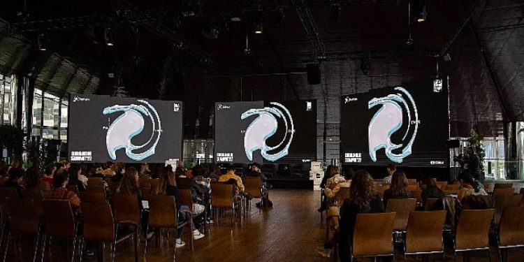 DIGILOGUE SUMMIT’22 Ufuk Açan İçerikleriyle İki Gün Boyunca Zorlu PSM’deydi!